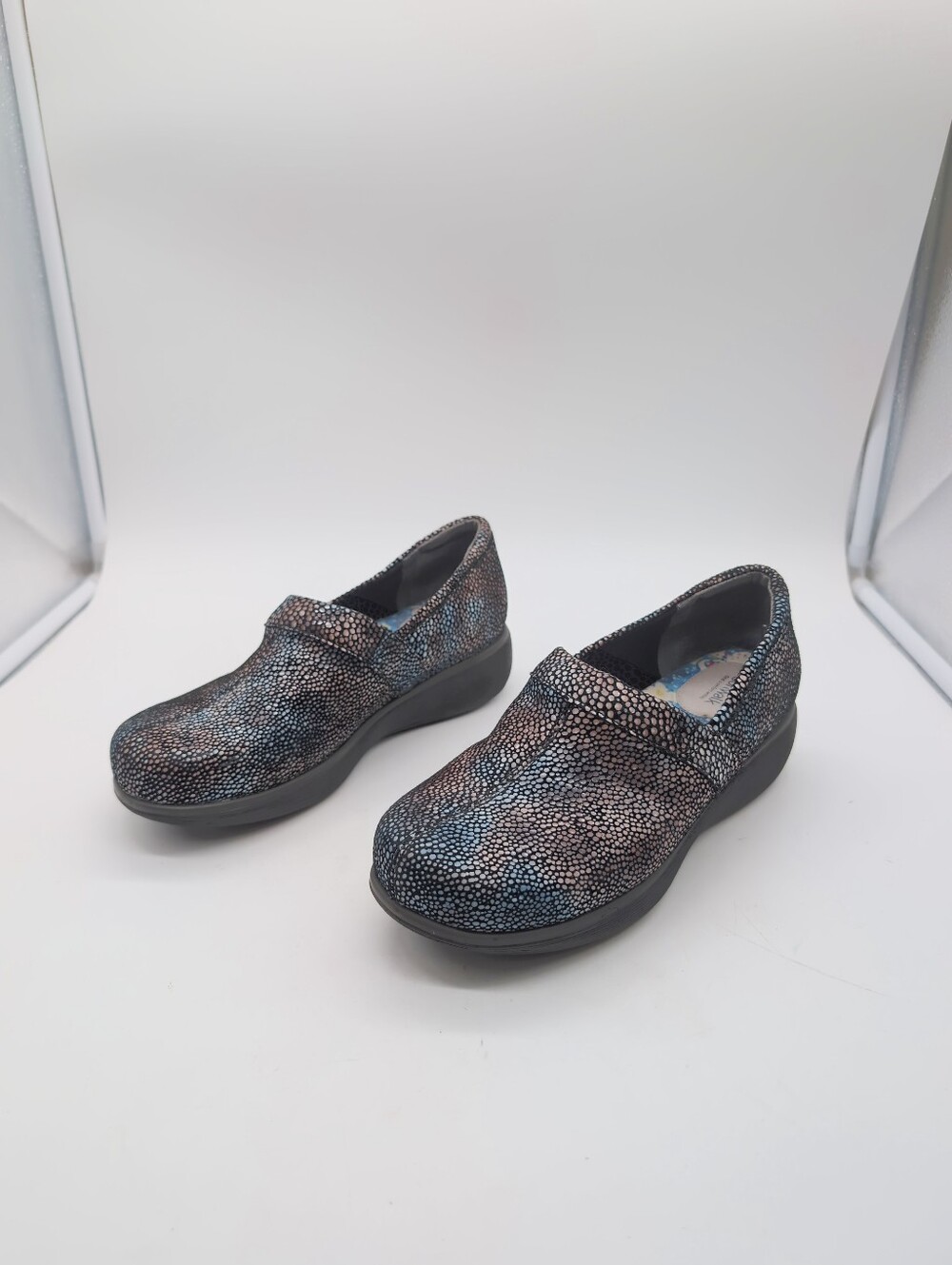 Softwalk Work Sz 8 Comfortable Women's Slip-On Clog in Black Multi
